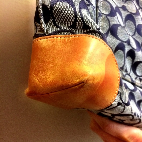 Large Coach logo tote - Picture 7 of 8